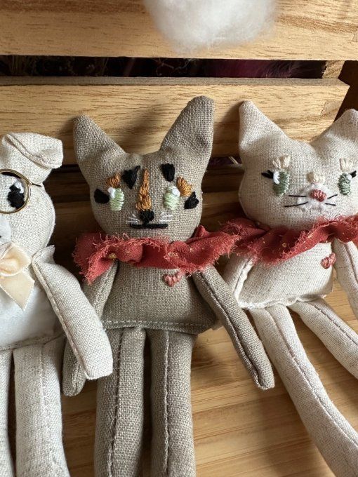Trio de petites poupées personnalisées